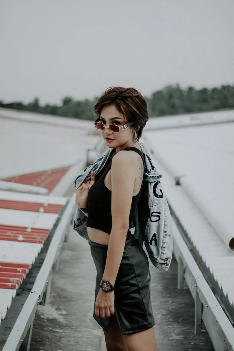 Trendy short hairstyle for women 2026 — bold and fashion-forward