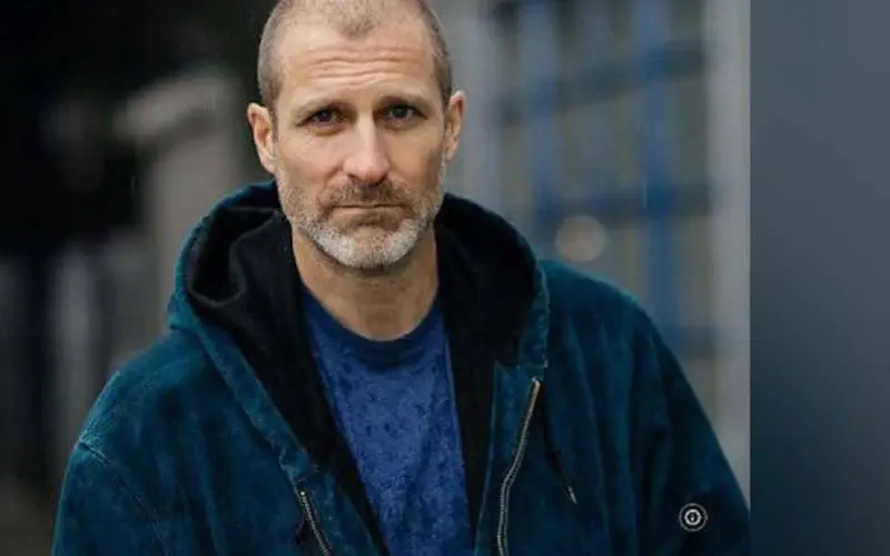 Stewart McLean: Photos, Career & Complete Image Gallery