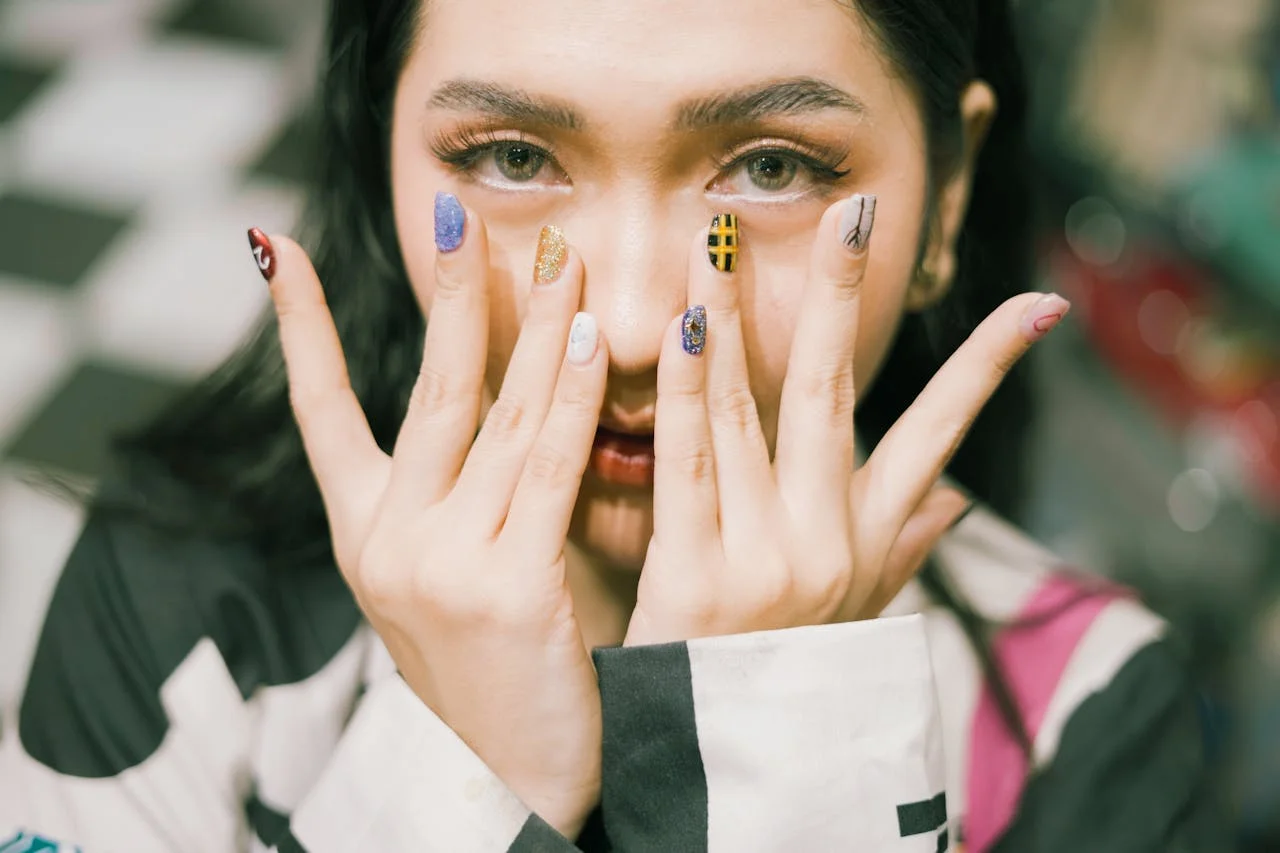 Colorful summer nail art ideas and designs